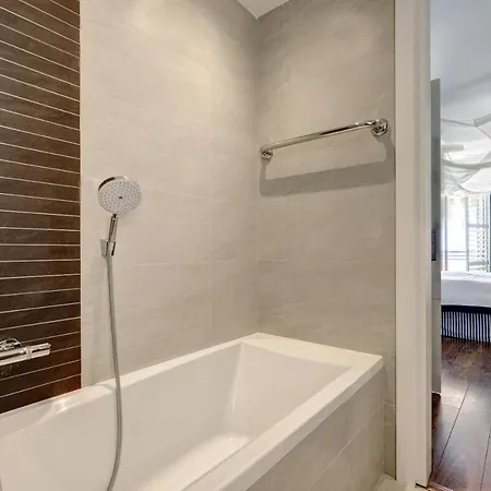 - Car Included Apartman *